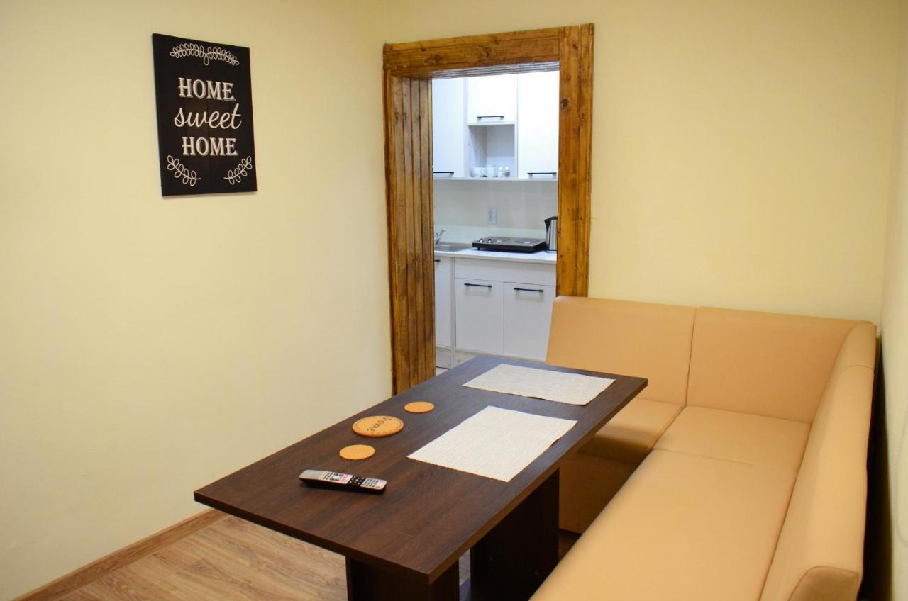 Private Apartment In The City Centre. Oradea Exterior photo